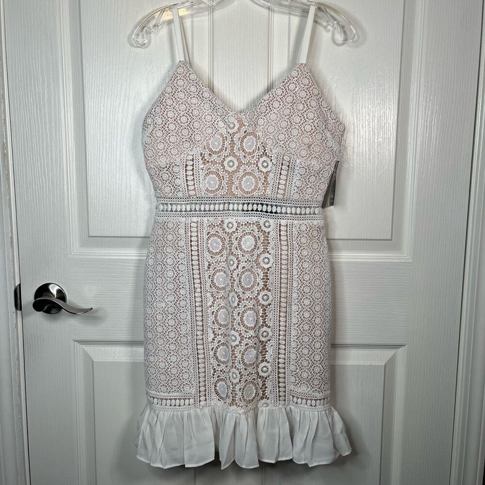 Lov Posh Sz M White Lace Mini Dress Ruffle Trim - Picture 14 of 14
